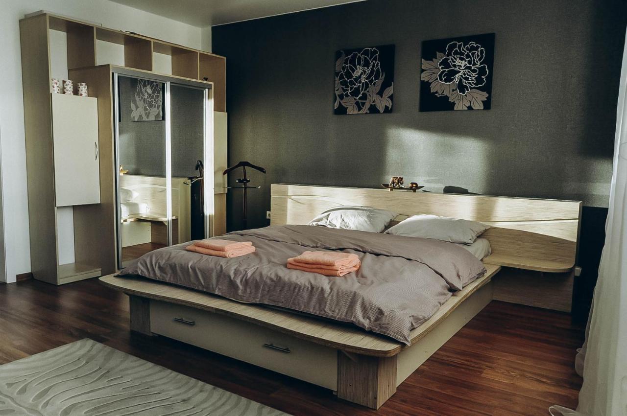 Apartment Pinsk Bagian luar foto